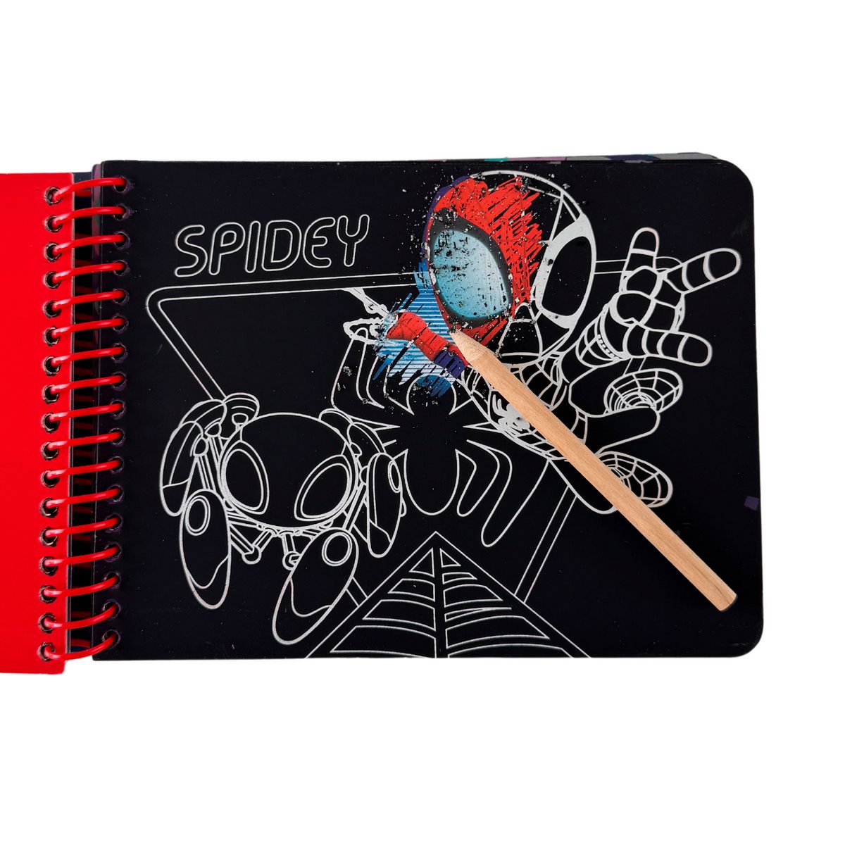 LIBRO CON ACTIVIDADES PARA RASPAR CON LAPIZ – SPIDERMAN - 2