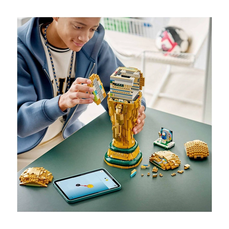TROFEO OFICIAL DE LA COPA MUNDIAL DE LA FIFA LEGO SPECIAL EDITION - 7