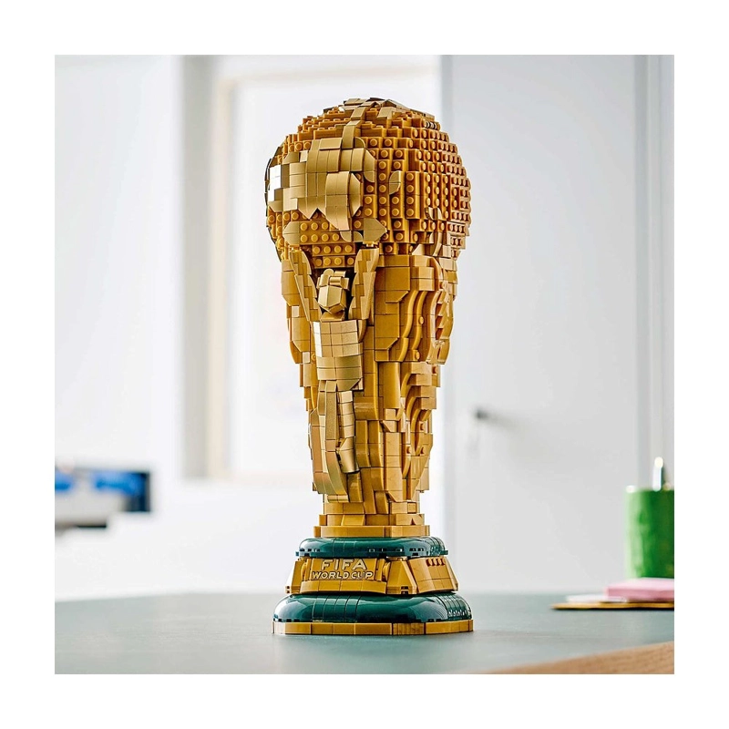 TROFEO OFICIAL DE LA COPA MUNDIAL DE LA FIFA LEGO SPECIAL EDITION - 9