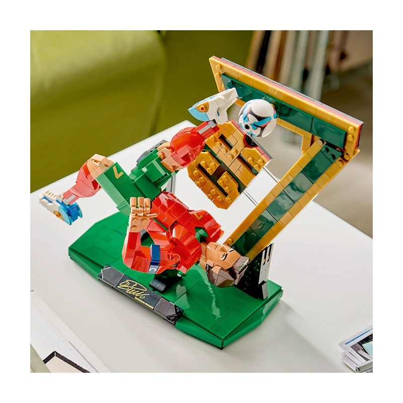 CRISTIANO RONALDO LEYENDA DEL FUTBOL LEGO SPECIAL EDITION - 2