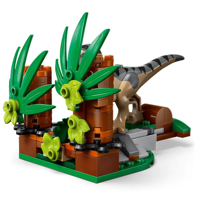 ESCAPE EN AUTO TODOTERRENO Y RAPTOR AL ACECHO LEGO JURASSIC WORLD - 5