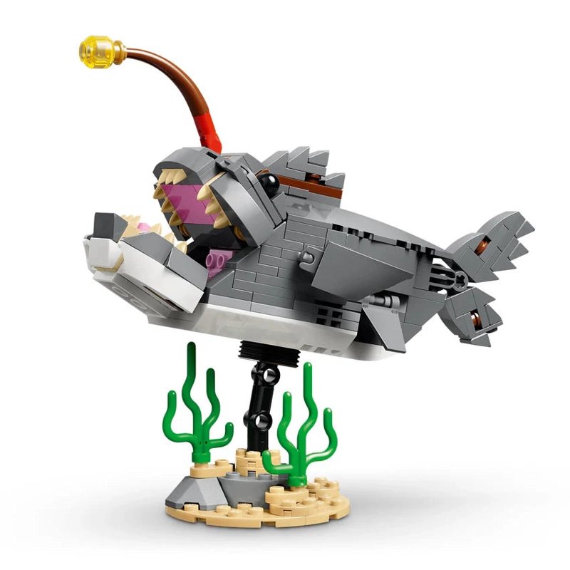 TIBURON FEROZ CON COFRE DEL TESORO LEGO CREATOR - 7