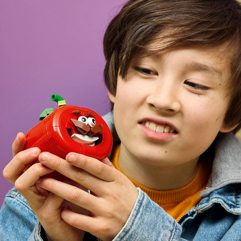LEGO FORTNITE CABEZA DE TOMATE SET DE 210 PIEZAS - 8