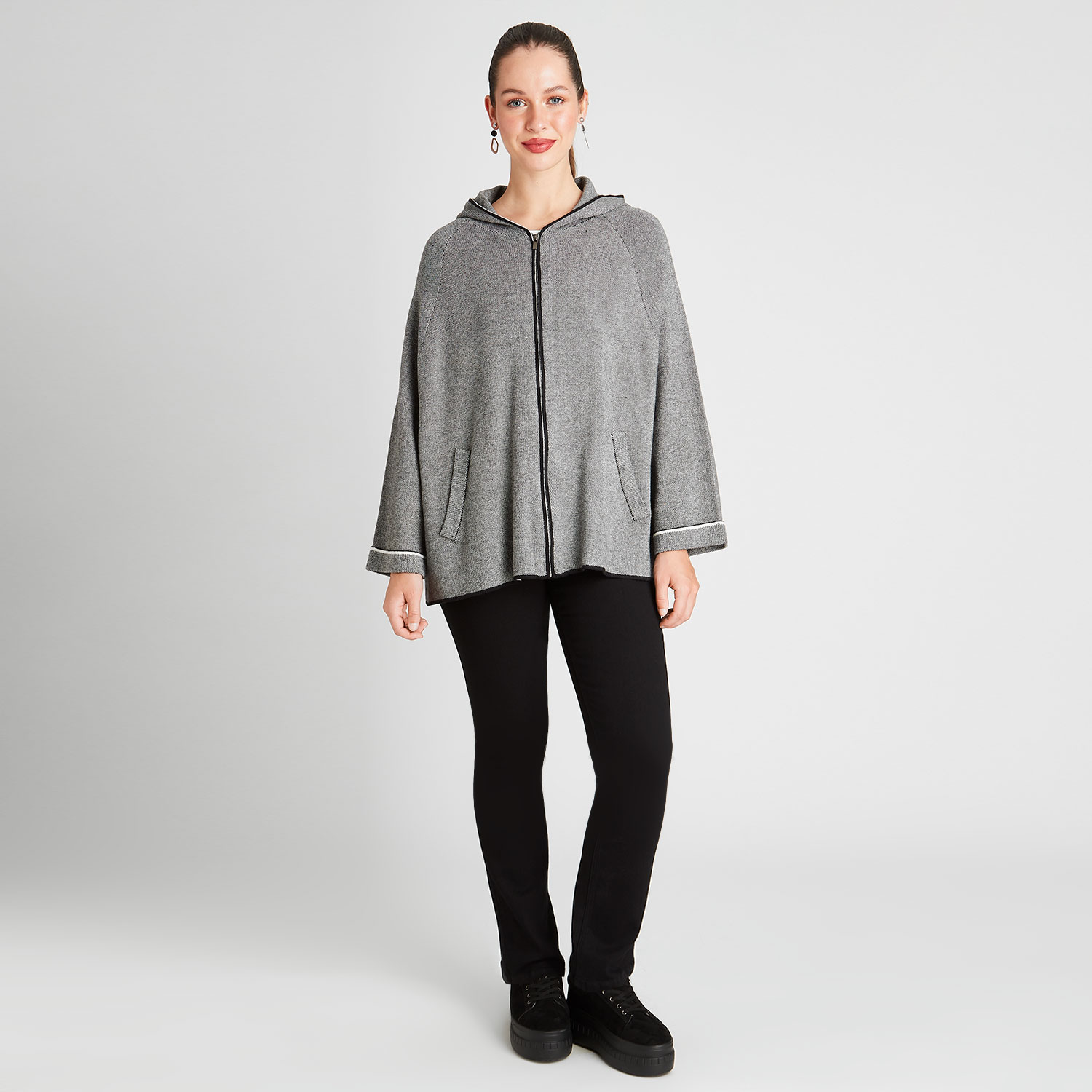 PONCHO MANGA LARGA CON GORRO GRIS - 4
