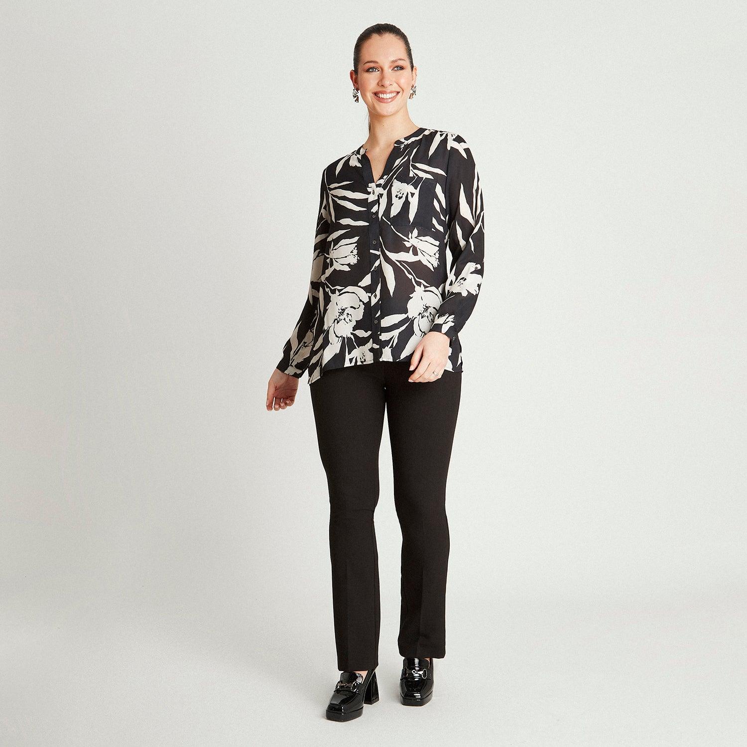 BLUSA TIPO BLUSÓN ABOTONADO EN COLOR NEGRO - 4