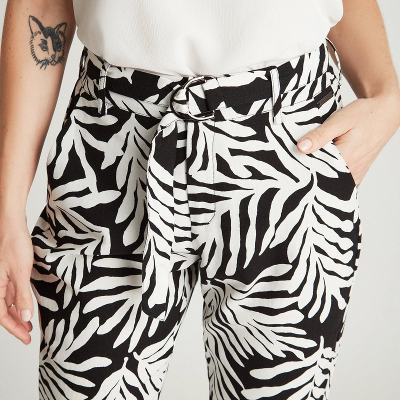 PANTALÓN CAPRI LINO MUJER LORENZO DI PONTTI NEGRO 72500201 CAPRI PIERNA RECTA ESTAMPADO - 4