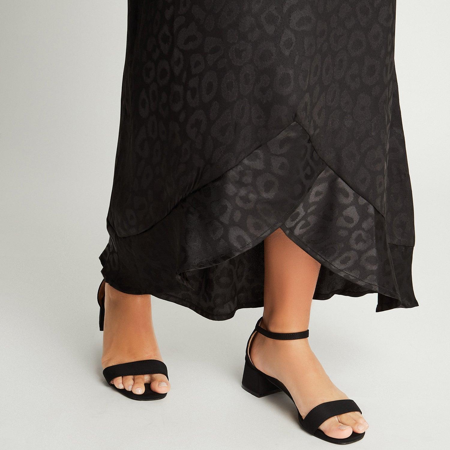 VESTIDO MAXI EN COLOR NEGRO TIRANTES - 3
