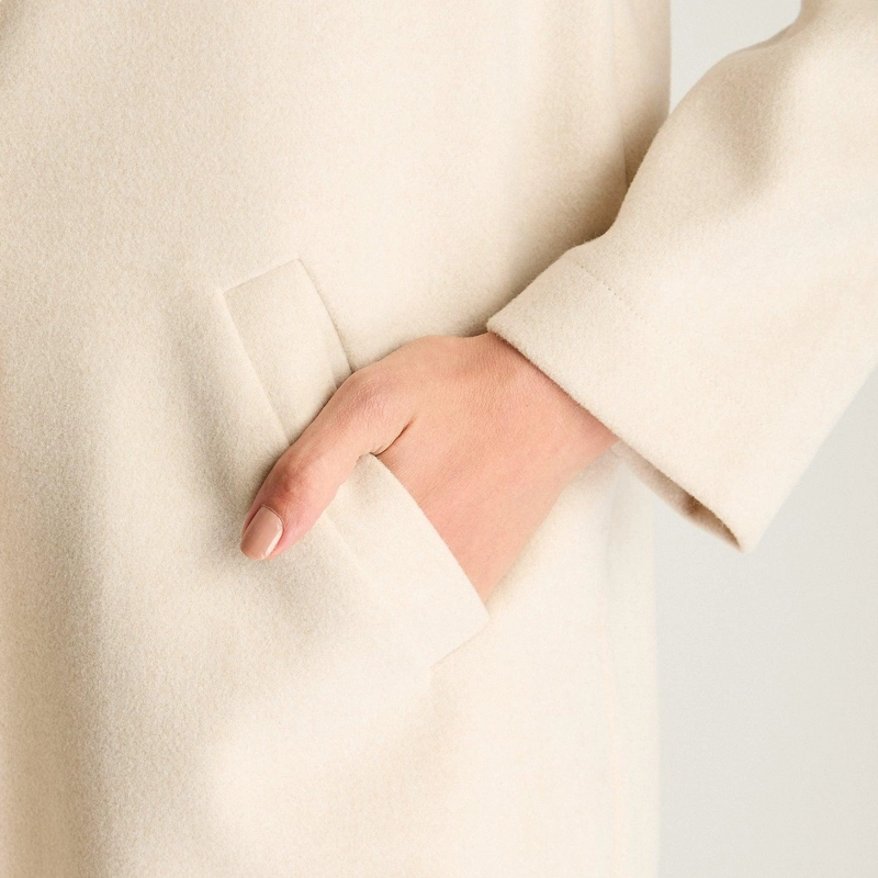 ABRIGO BEIGE BASICO MANGA LARGA - 3
