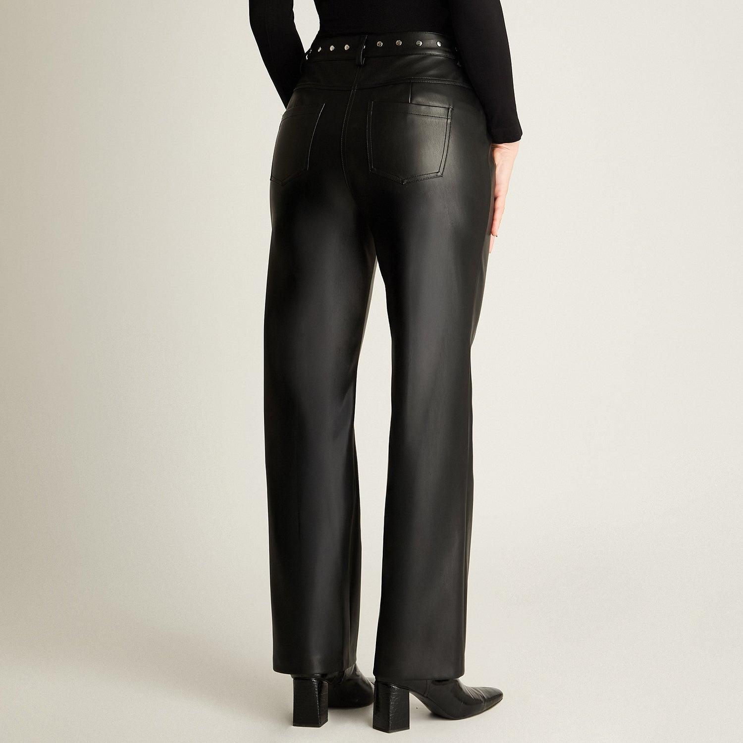 PANTALON DE PU RECTO CON TACHAS EN PRETINA NEGRO - 2