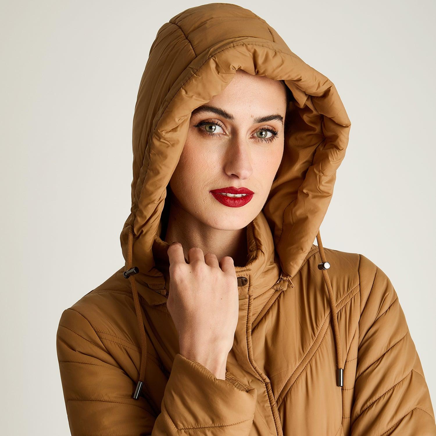 PARKA LARGA CON CIERRE FRONTAL Y GORRO CAMEL - 3