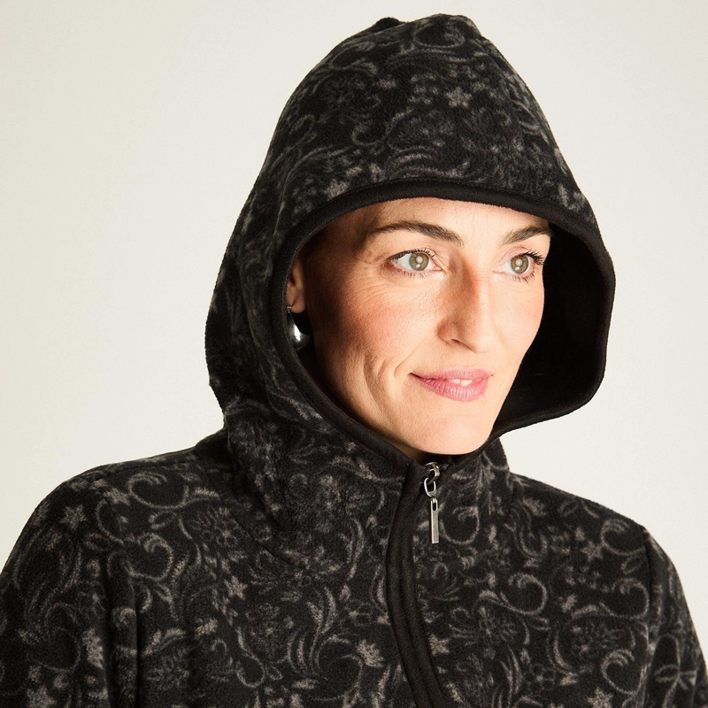 POLERON POLAR NEGRO ESTAMPADO CON DETALLES EN SUEDE - 3