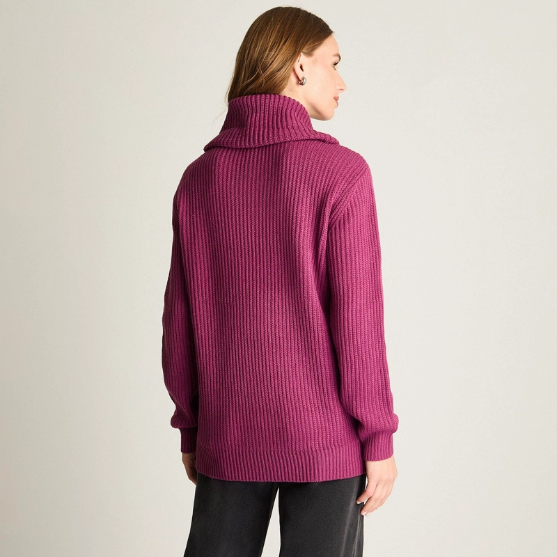 SWEATER MAGENTA CUELLO BOTE CON TRENZADO - 2