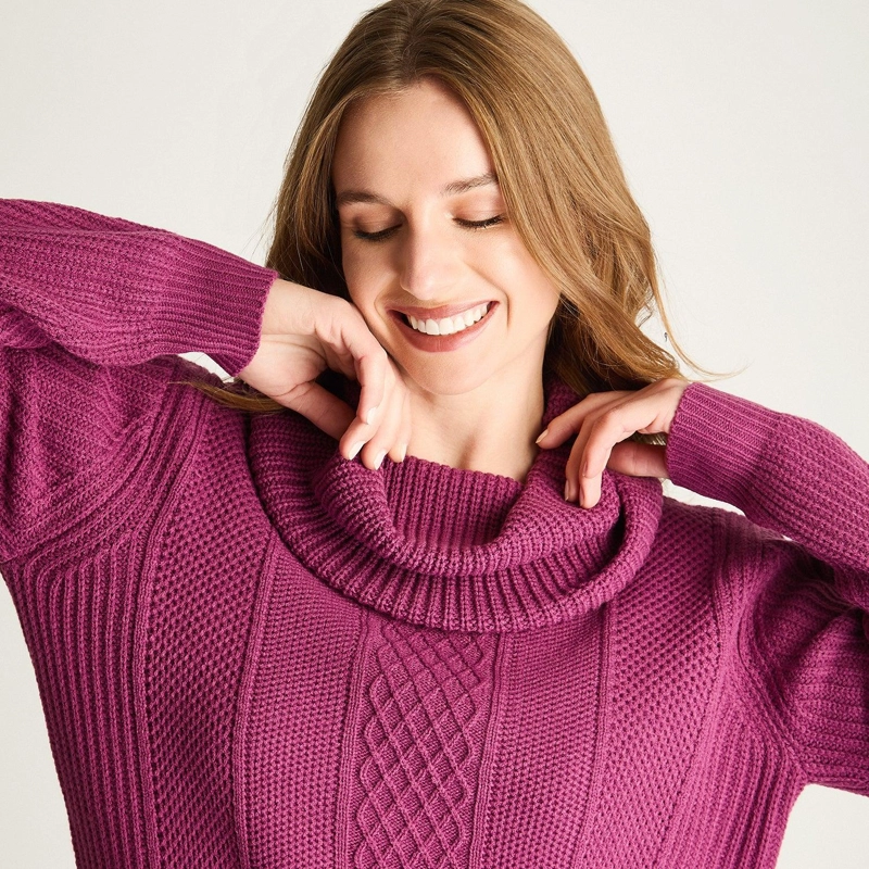 SWEATER MAGENTA CUELLO BOTE CON TRENZADO - 3