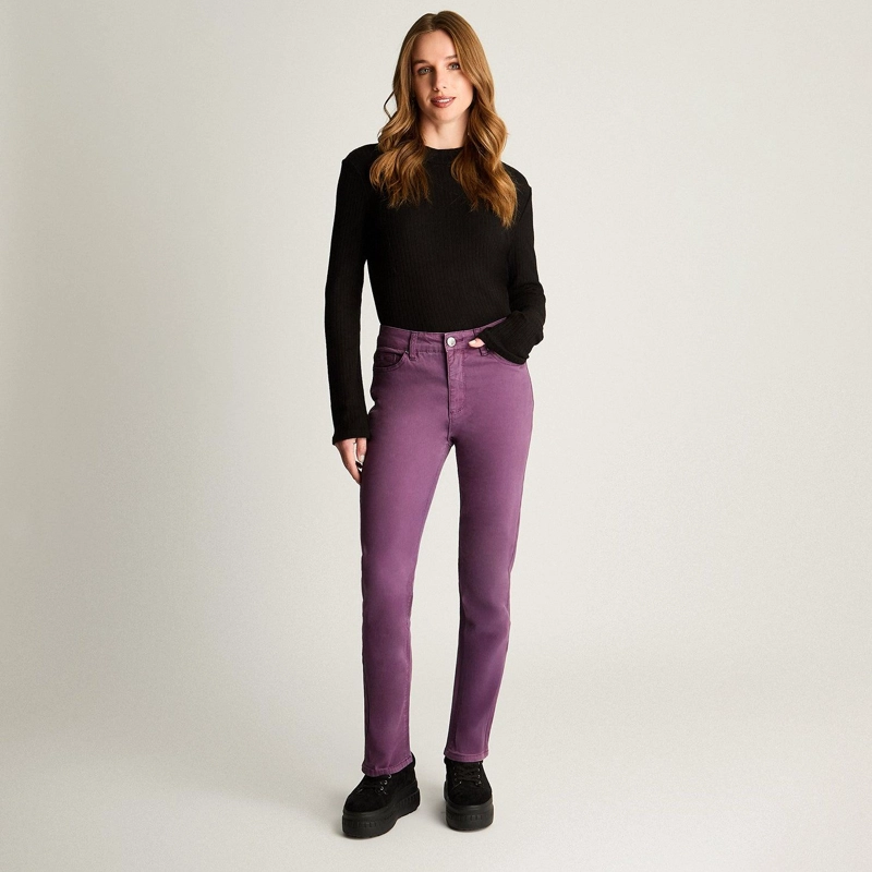 JEANS RECTO 5 BOLSILLOS COLOR MORADO - 4
