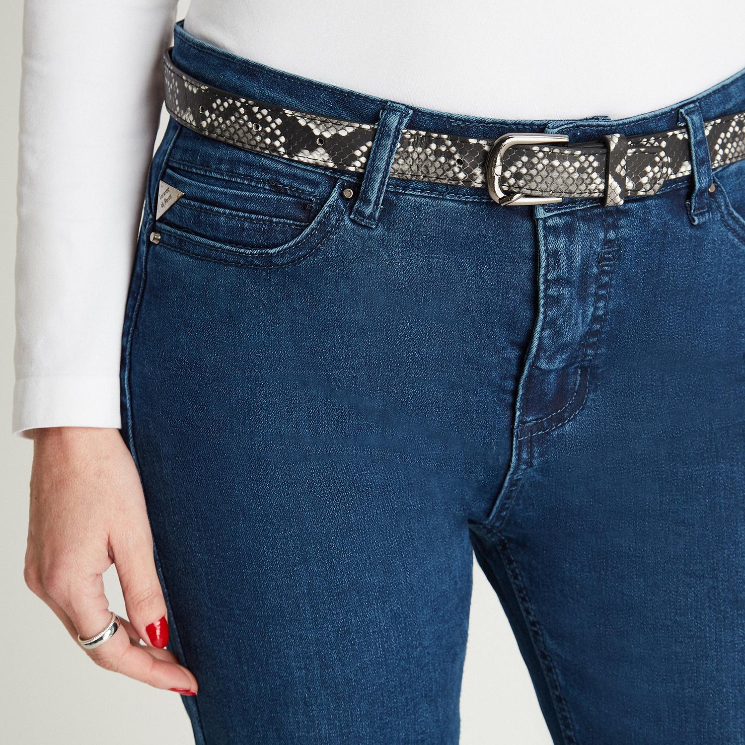 JEANS SLIM PUSH UP CON CINTURÓN - 3