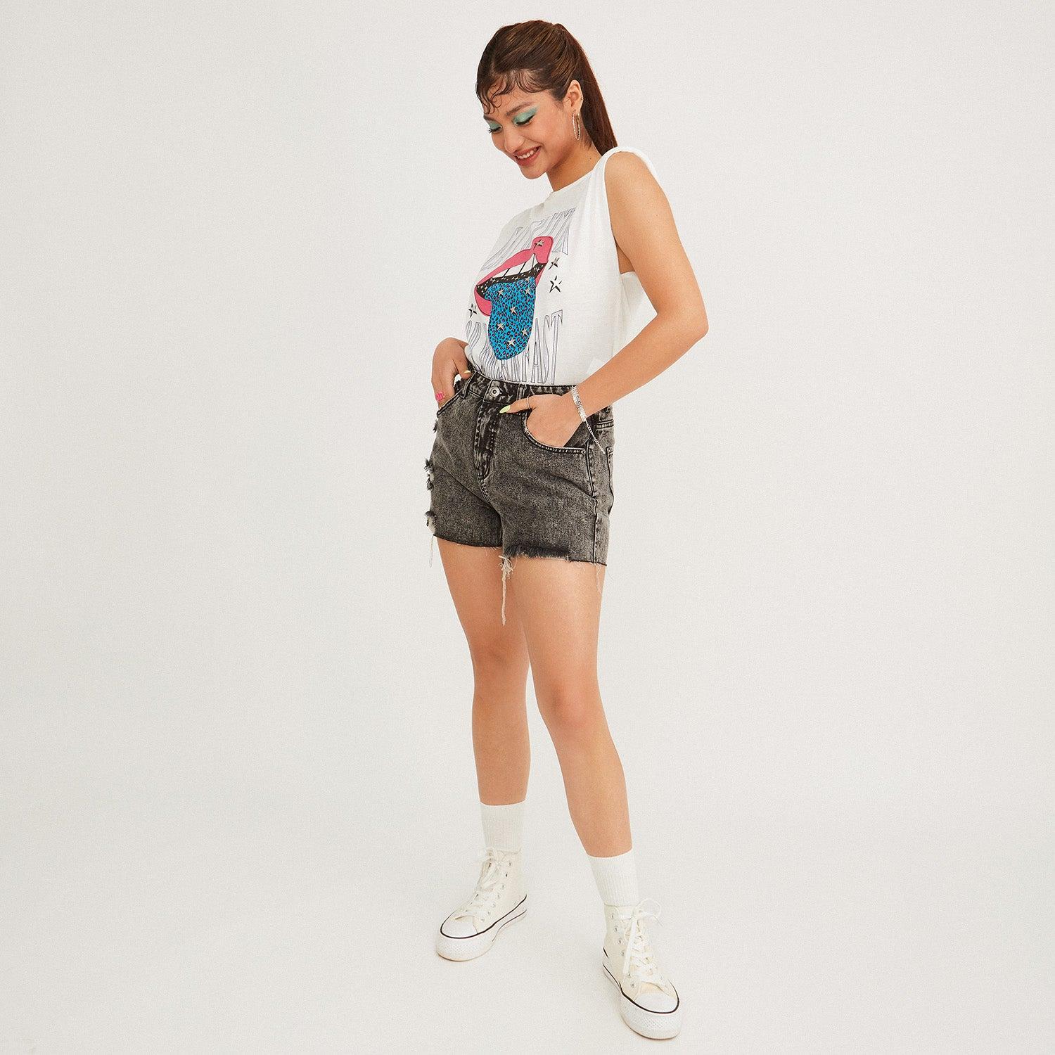 SHORT MOM - 4