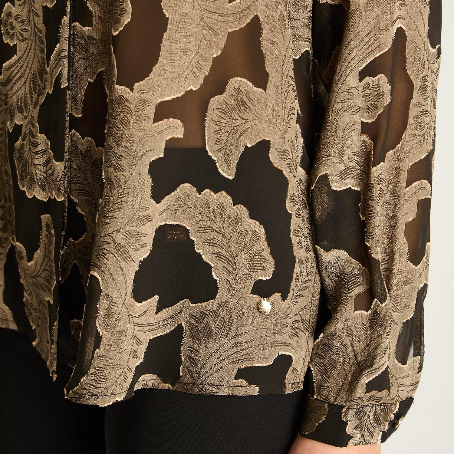 BLUSA NEGRA ESTAMPADA - 3