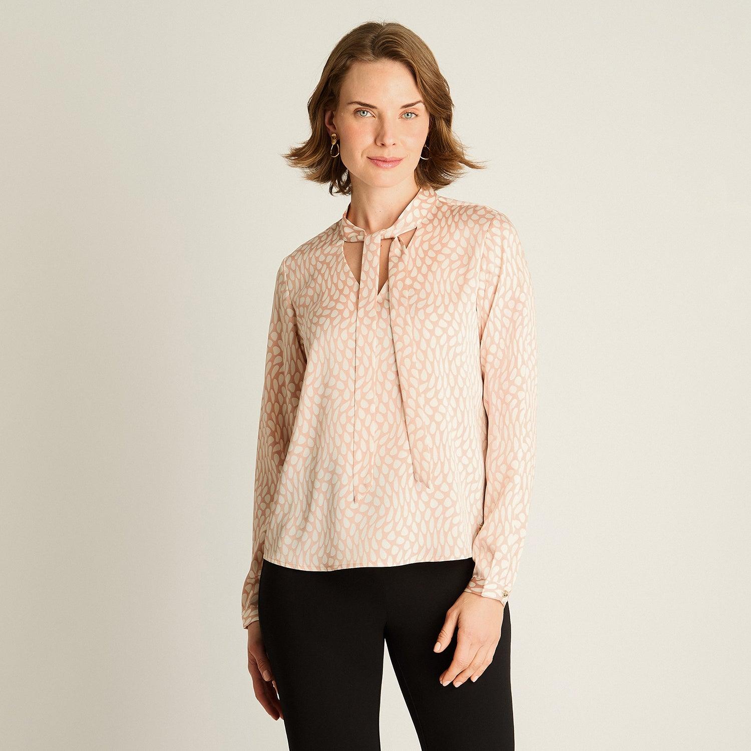 BLUSA ROSADA CON LAZO - 1