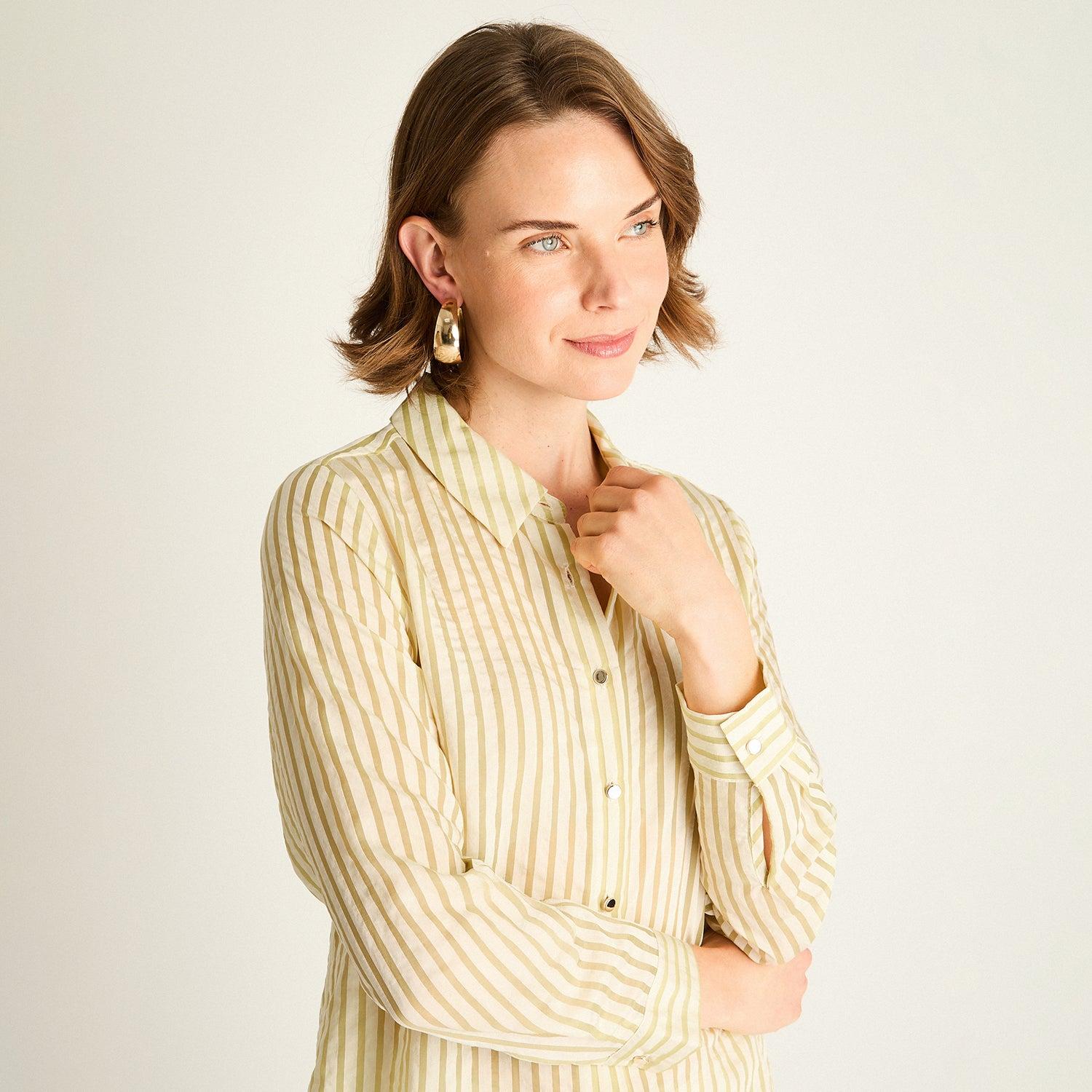 BLUSA VERDE A RAYAS - 3