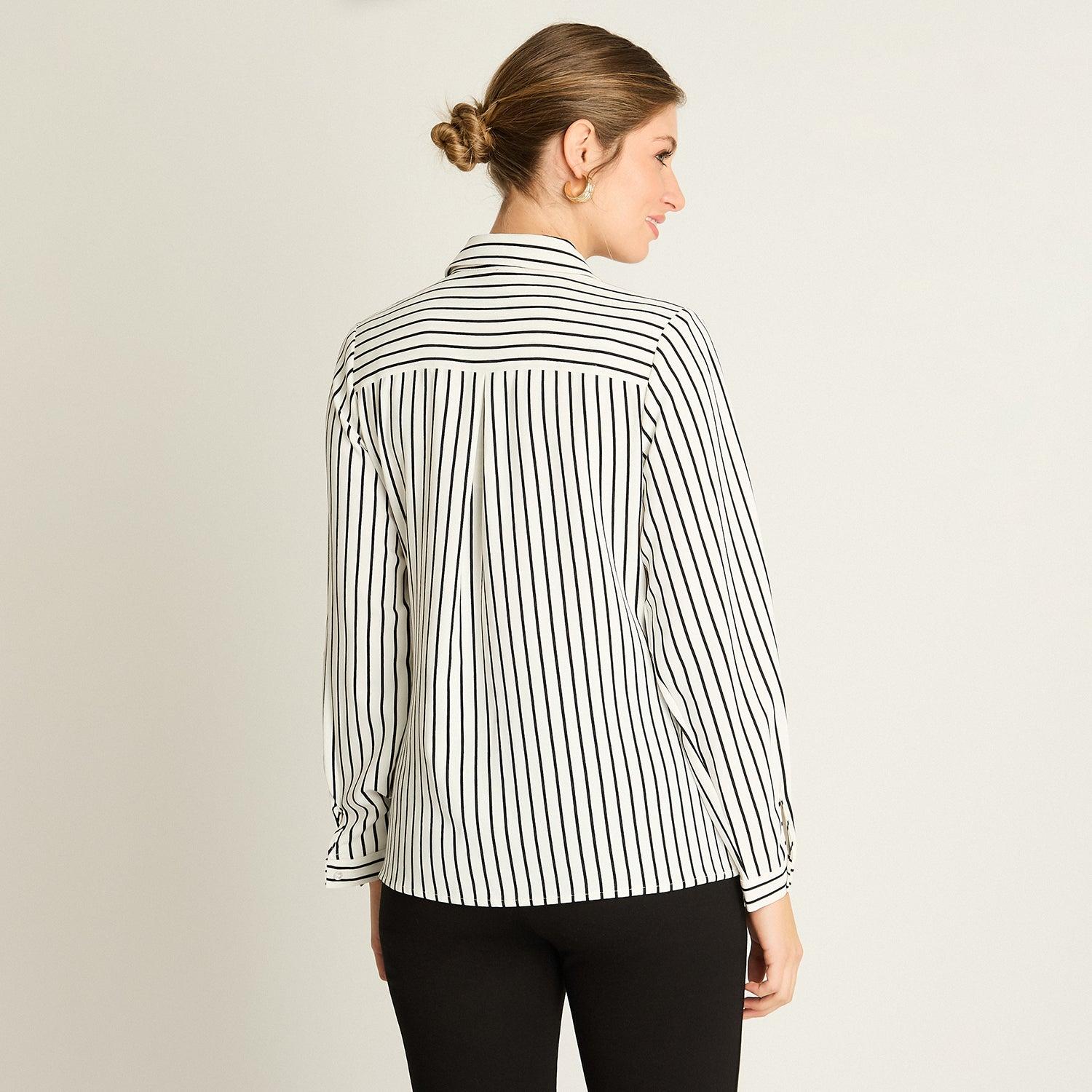 BLUSA BLANCA CON RAYAS FINAS - 2