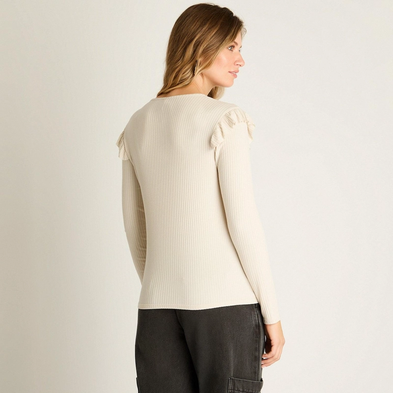 POLERA BEIGE CON VOLANTES - 2