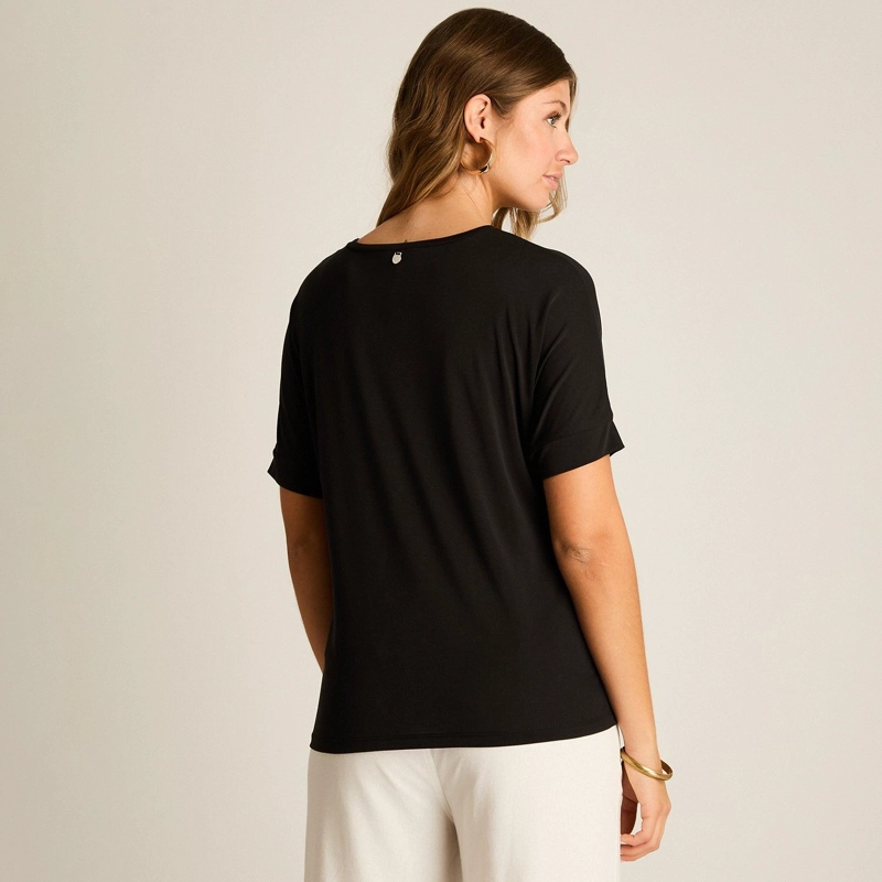 POLERA NEGRA MANGA CORTA CON LAZO LATERAL - 2