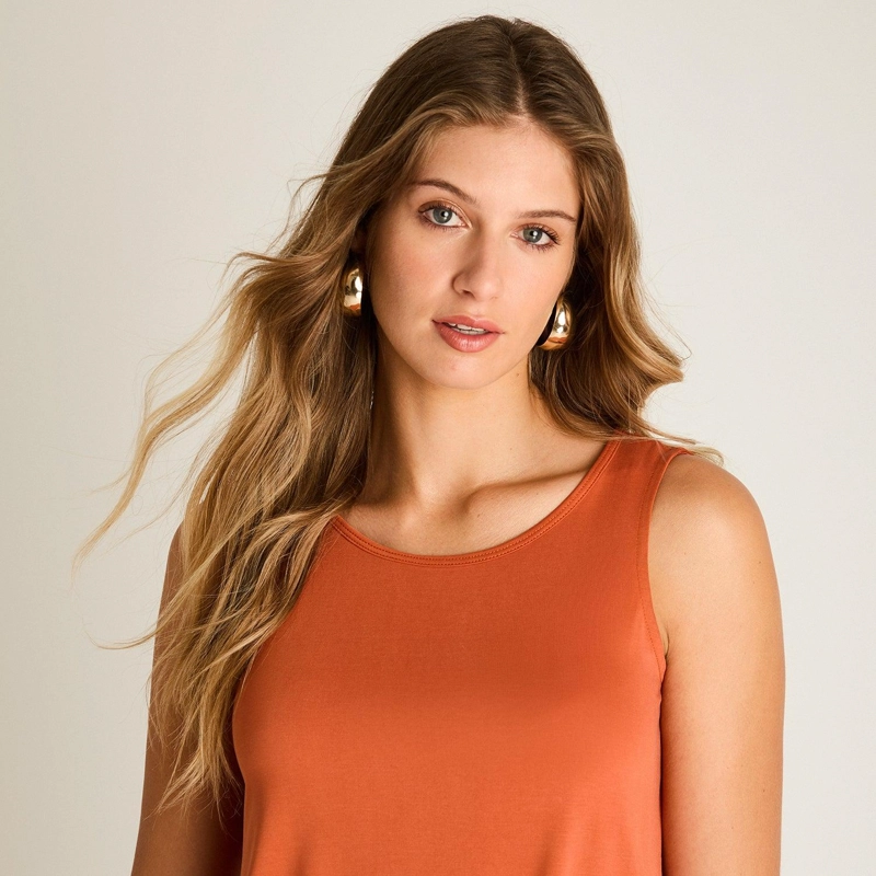 POLERA TERRACOTA SIN MANGAS ELASTICIDAD MEDIA CALCE HOLGADO - 3