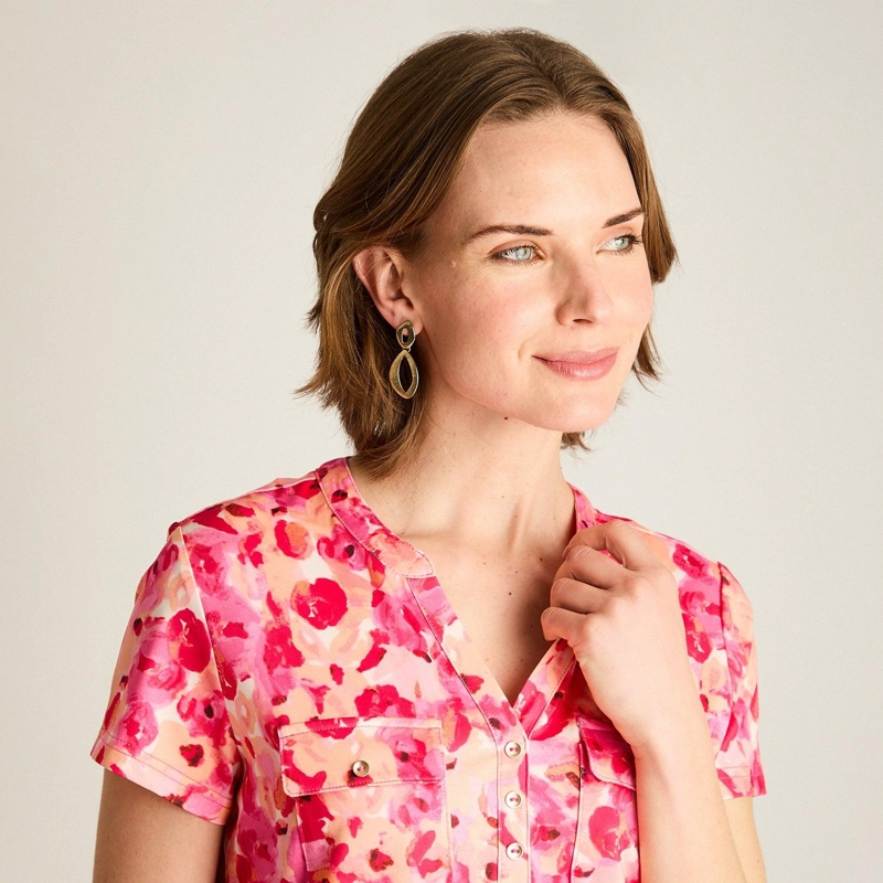 POLERA FUCSIA ESTAMPADO FLORAL MANGA CORTA - 3