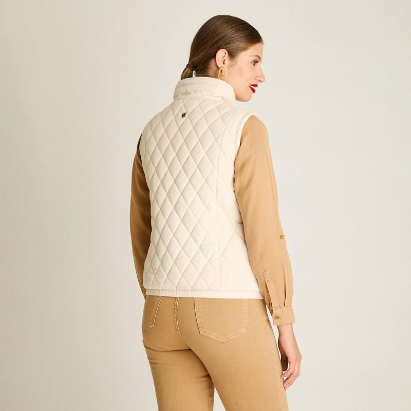 PARKA BEIGE SIN MANGAS NO ELASTICADO CON FORRO CALCE NORMAL - 2