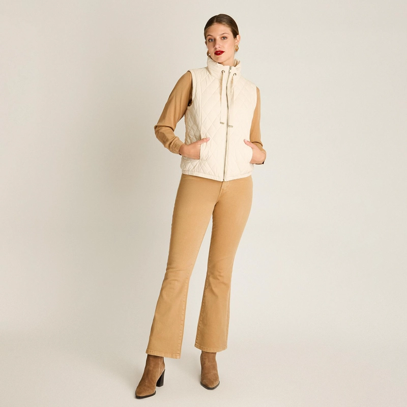 PARKA BEIGE SIN MANGAS NO ELASTICADO CON FORRO CALCE NORMAL - 4