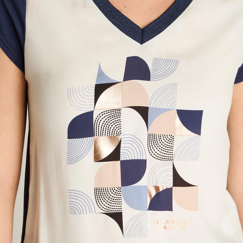 POLERA INDIGO MIX FABRIC CON PRINT FRONTAL Y CUELLO EN LUREX - 3