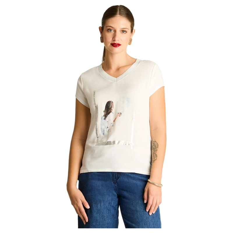 POLERA BLANCA MIX FABRIC CON PRINT FRONTAL Y CUELLO CON LUREX - 1
