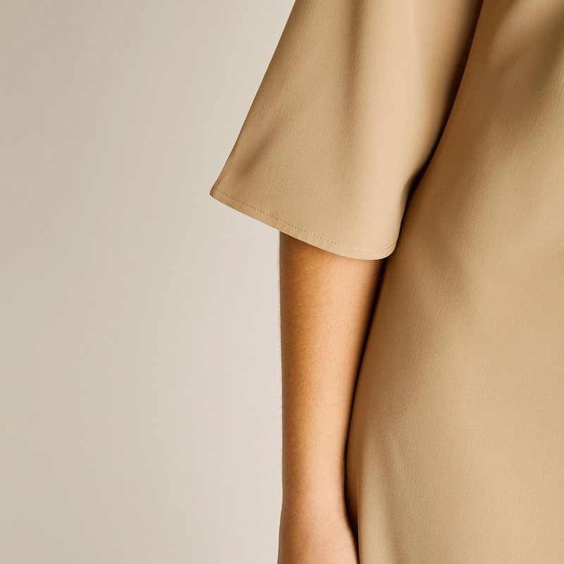 VESTIDO MIDI CAMEL MANGA 3/4 CLASICO - 3