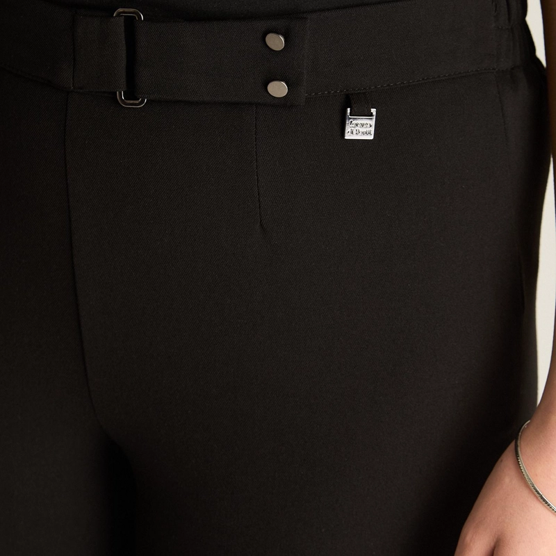 PANTALON NEGRO BASICO RECTO CON PRETINA ELASTICADA - 3