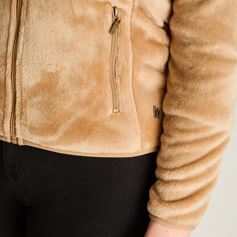 POLERON CAMEL CORAL FLEECE CON CUELLO ALTO Y CIERRE FULL ZIPPER - 2