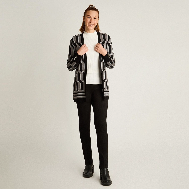 TAPADO NEGRO CON ESTAMPADO GEOME TRICO JACQUARD EN TEJIDO - 4