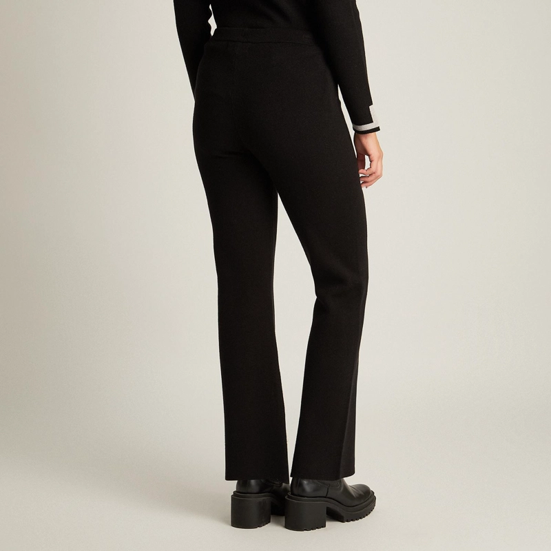 PANTALON NEGRO FLARE EN TEJIDO - 2