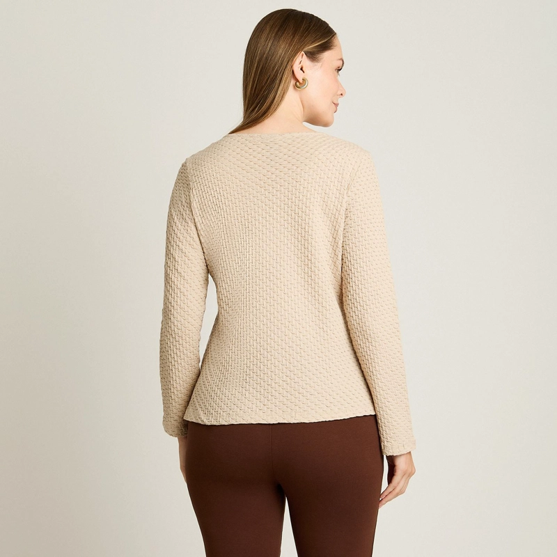 POLERA ARENA DE PUNTO CON TEXTURA Y DETALLE DE LUREX EN ESCOTE - 2