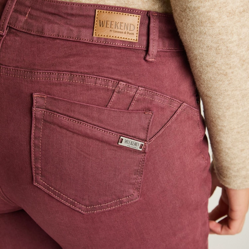 JEANS BURDEO SLIM CON PUSH UP Y UN BOTON - 3
