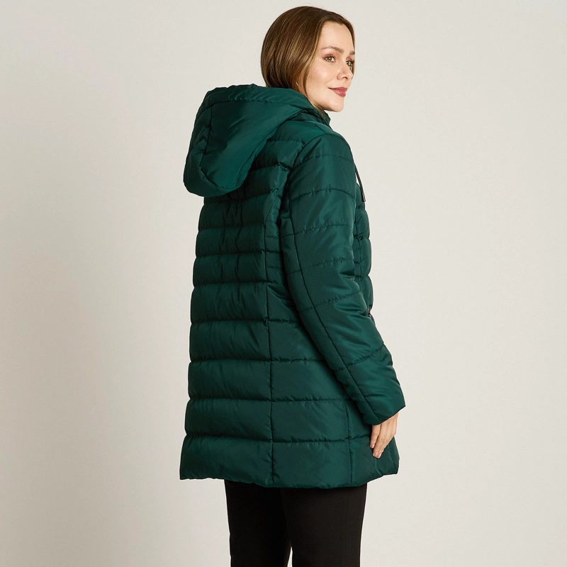 PARKA LARGA VERDE CON GORRO Y DISEÑO QUILTED - 2