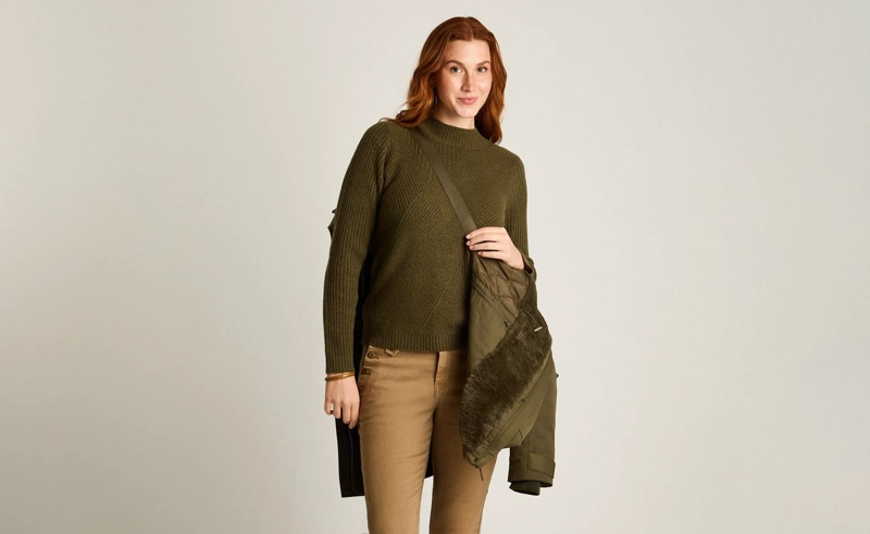 PARKA VERDE CON GORRO PELUDO Y FORRO - 5