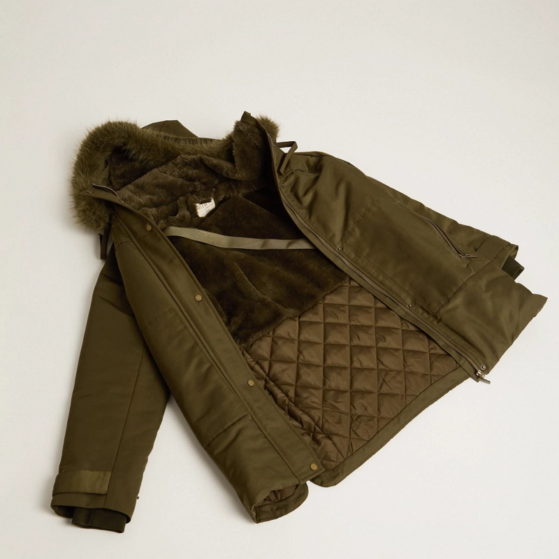 PARKA VERDE CON GORRO PELUDO Y FORRO - 7