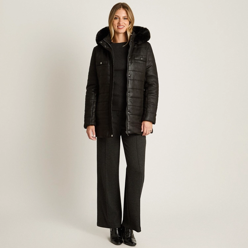 PARKA NEGRA SUEDE TEXTURIZADO CON GORRO PELUDO Y FORRO - 4