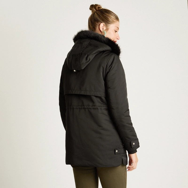 PARKA NEGRA CON GORRO FIJO Y FORRO - 2