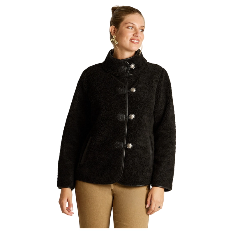 CHAQUETA NEGRA DE SHERPA CON BOTONES Y DETALLES EN ECOCUERO - 1