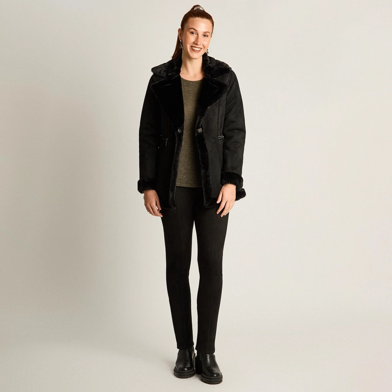 CHAQUETA NEGRA DE SUEDE CON FORRO SHERPA Y SOLAPA AMPLIA - 4