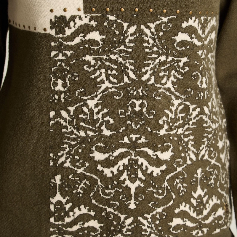 SWEATER VERDE CON BLOQUES DE COLOR Y ESTAMPADO BARROCO EN TEJIDO - 3