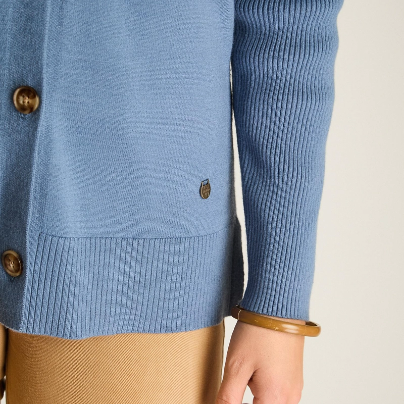 CARDIGAN INDIGO ESCOTE V CON BOTONES CAREY - 3