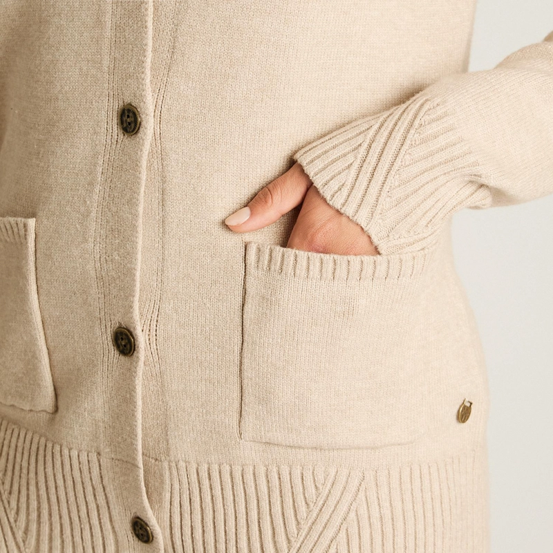 CARDIGAN MANGA LARGA CON 4 BOTONES Y BOLSILLOS - 3