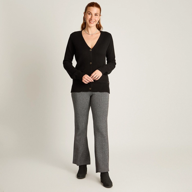 CARDIGAN NEGRO CON CUATRO BOTONES Y BOLSILLOS - 4